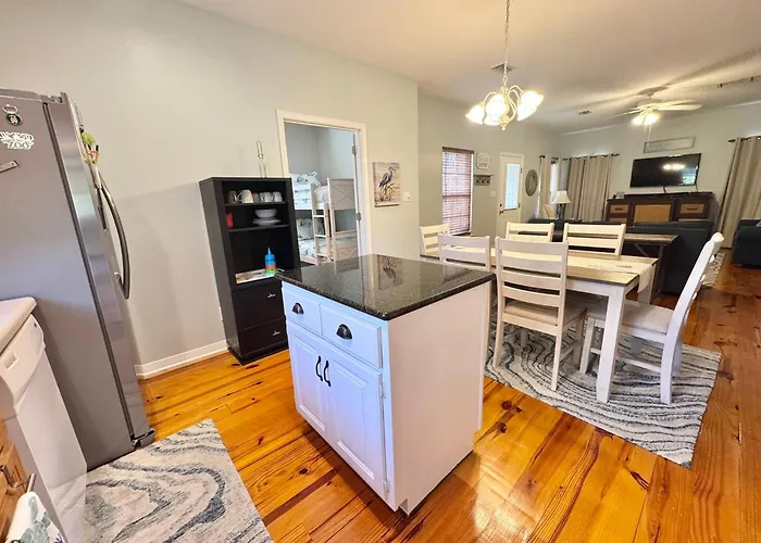 Holiday home Welcome To 3br/2ba Charming Coastal *