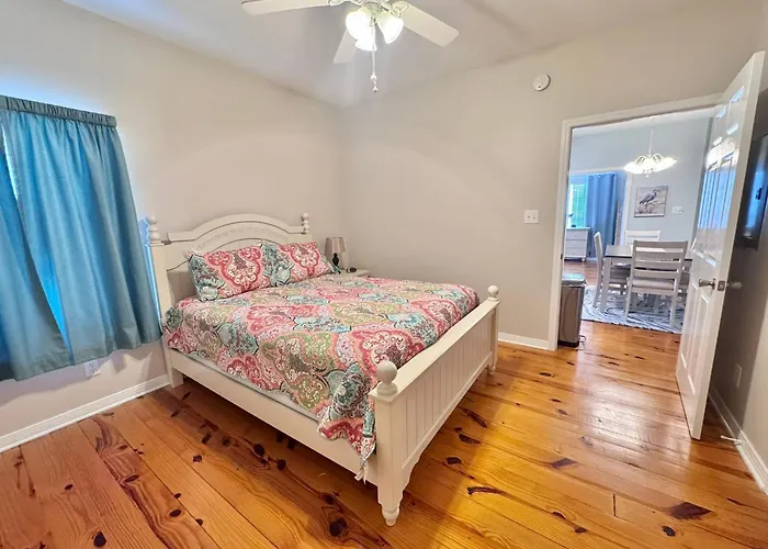 Holiday home Welcome To 3br/2ba Charming Coastal Gulf Shores