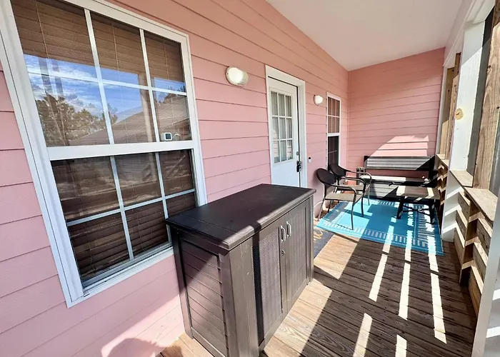 Welcome To 3br/2ba Charming Coastal Gulf Shores