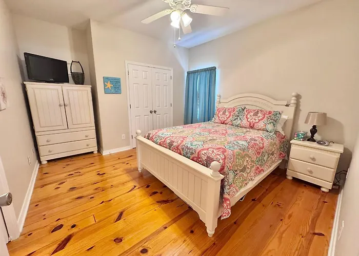 Holiday home Welcome To 3br/2ba Charming Coastal Gulf Shores
